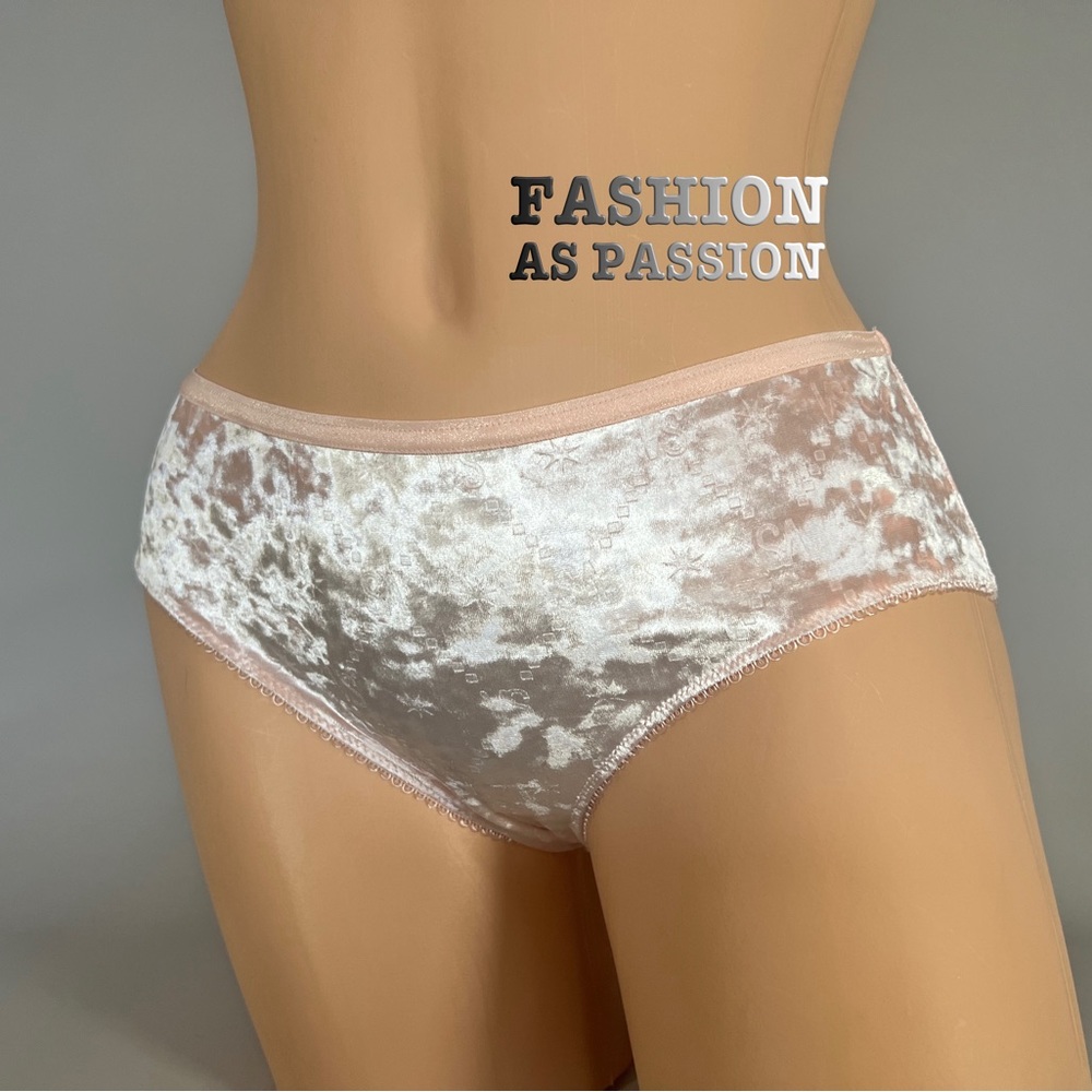 VS Velvet Hiphuger Panty Size Medium